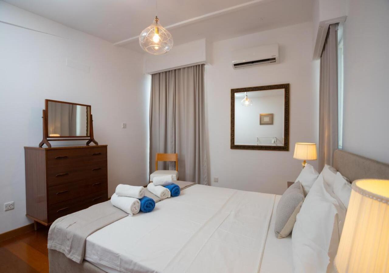 1-80 Collection Penthouse By Trulycyprus Apartment Limassol Ngoại thất bức ảnh
