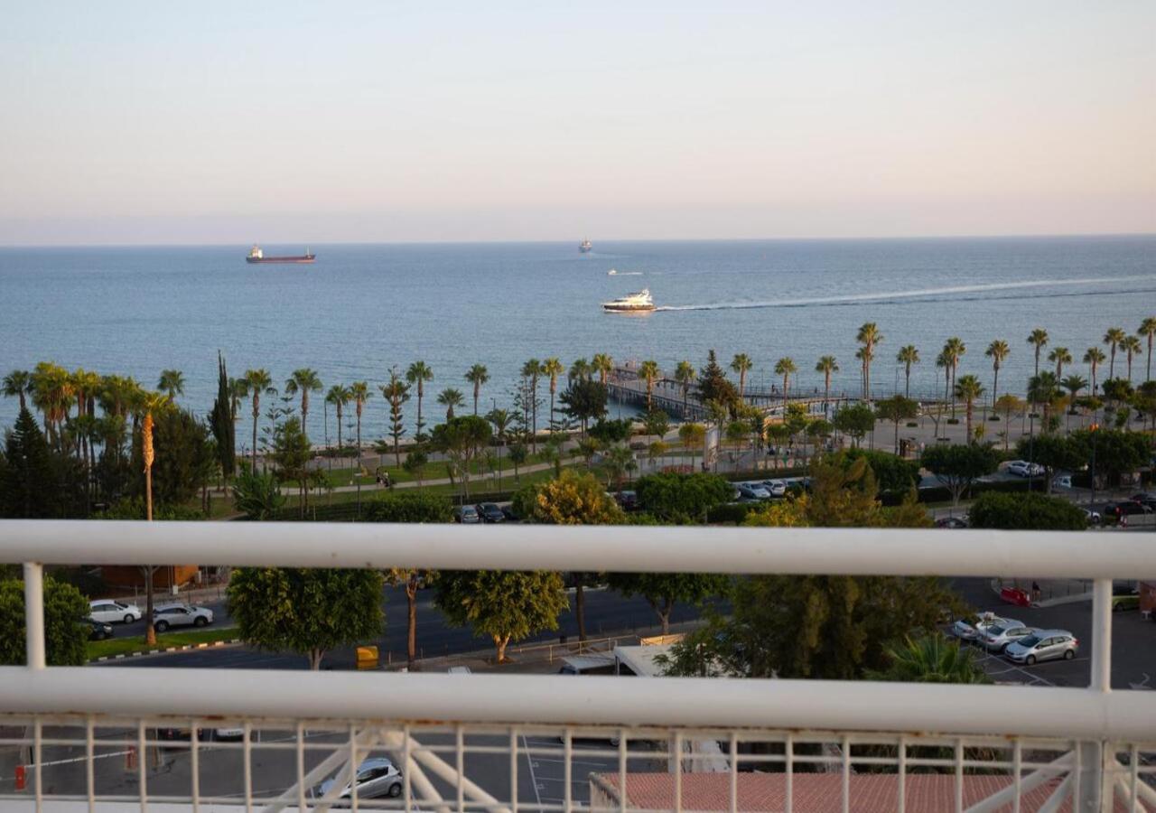 1-80 Collection Penthouse By Trulycyprus Apartment Limassol Ngoại thất bức ảnh